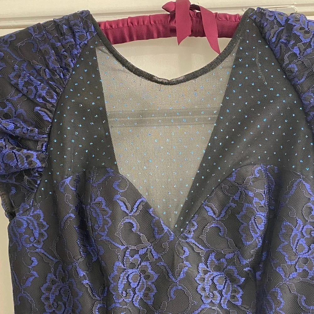 Vintage 1980’s Midnight Blue Lace Gown - Picture 4 of 10